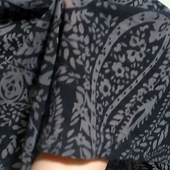 Women's see-through blouse. - Picture 2 of 4